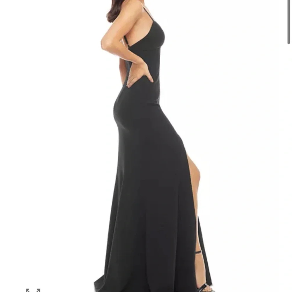 NWT Dress the Population Black Alejandra Plunge Gown XS